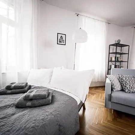 ✪ Firstclass-apartment In Leipzig-gohlis ✪ Lipsko