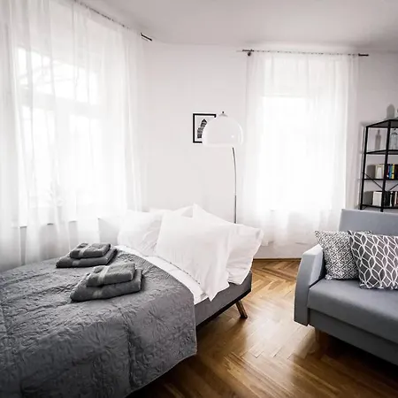 ✪ Firstclass-apartment In Leipzig-gohlis ✪ *