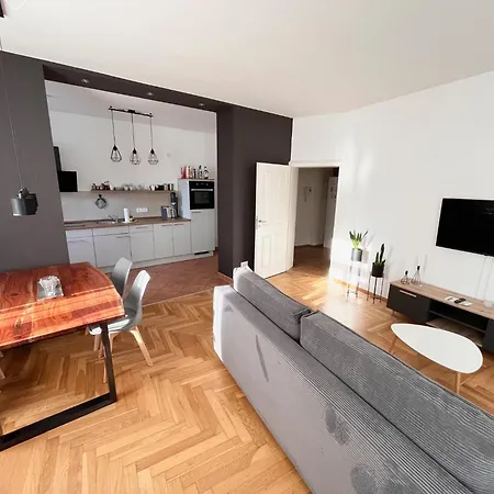 ✪ Firstclass-apartment In Leipzig-gohlis ✪ דירה *